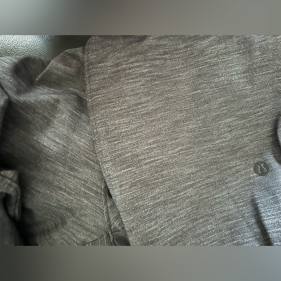 $98 Lululemon On The Fly Pant (28")
Heathered Black - Picture 8 of 9